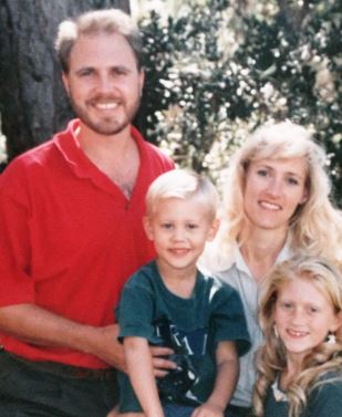Ashley Butler with her brother Austin Butler and parents Lori Anne and David Butler